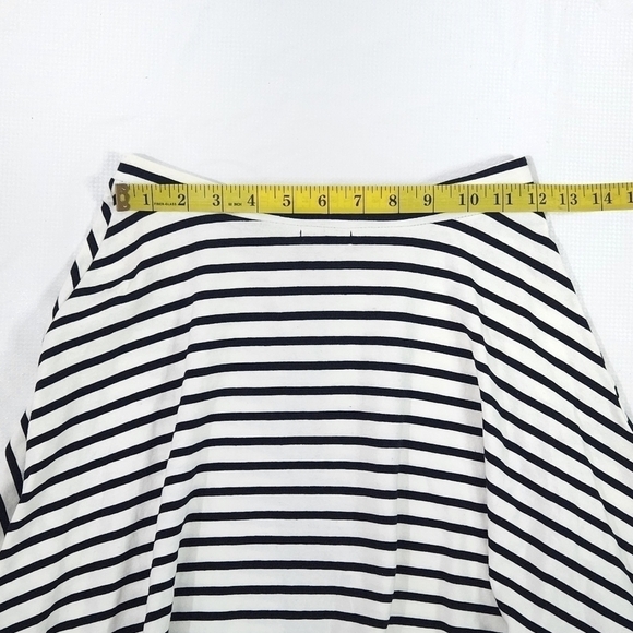American Eagle Outfitter Black and White Stripe Mini Skirt - Picture 2 of 7